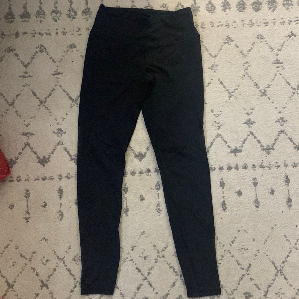 I’m style mesh leg Victoria secret Victoria sport leggings